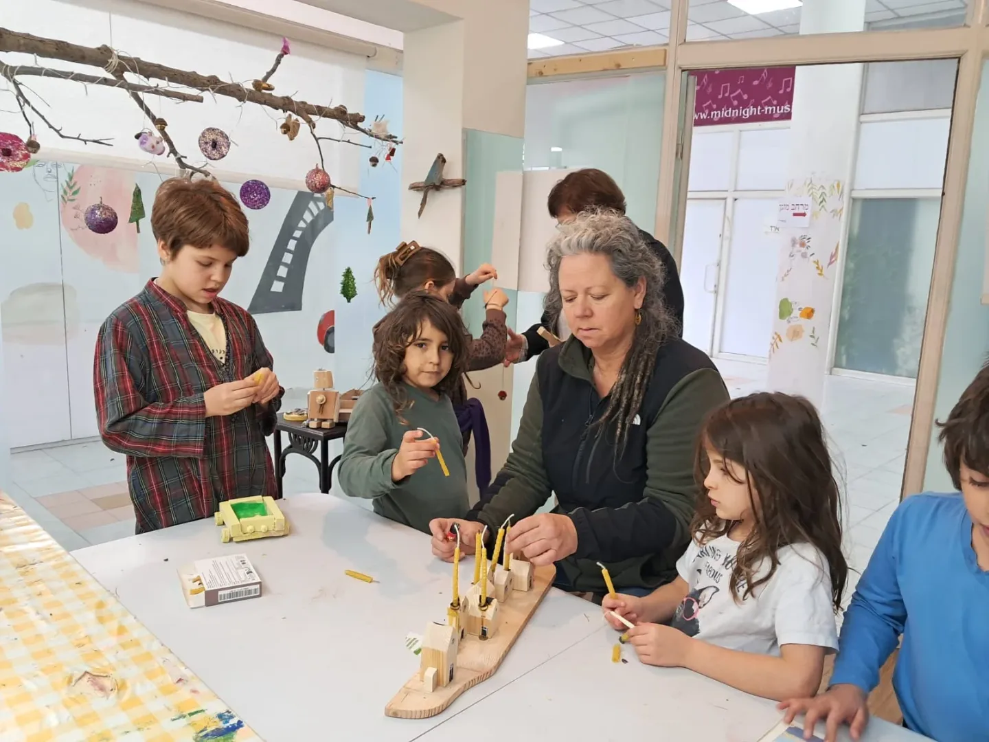 חנוכה בסטודיו